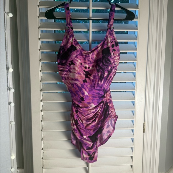 Calvin Klein Purple and Pink One Piece Swimsuit with V-Neck 14 - Picture 1 of 5